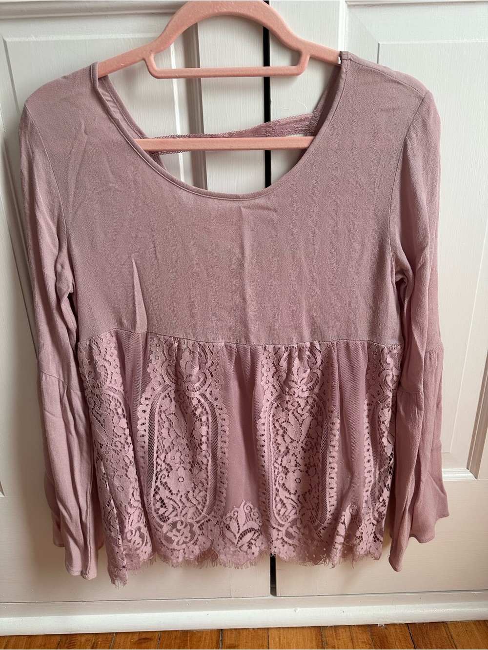 Women’s Lace Hem Long Sleeve Top - Dusty Rose